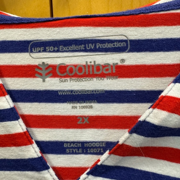 Beach Hoodie-like new! - Picture 4 of 9